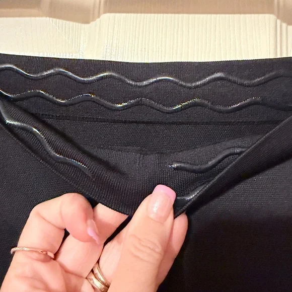 Black Stylish Leggings - Picture 4 of 6